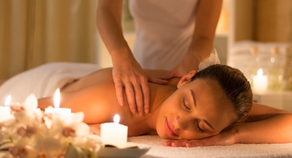 Women-Exclusive Massage: Benefits & Finding Your Therapist